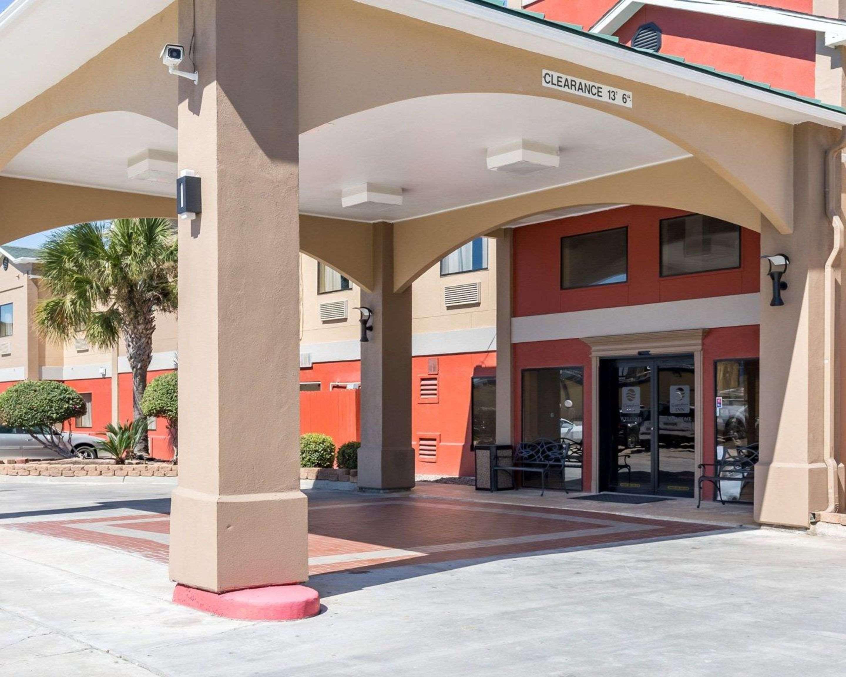 Econo Lodge Inn & Suites East Houston I-10 Exterior foto